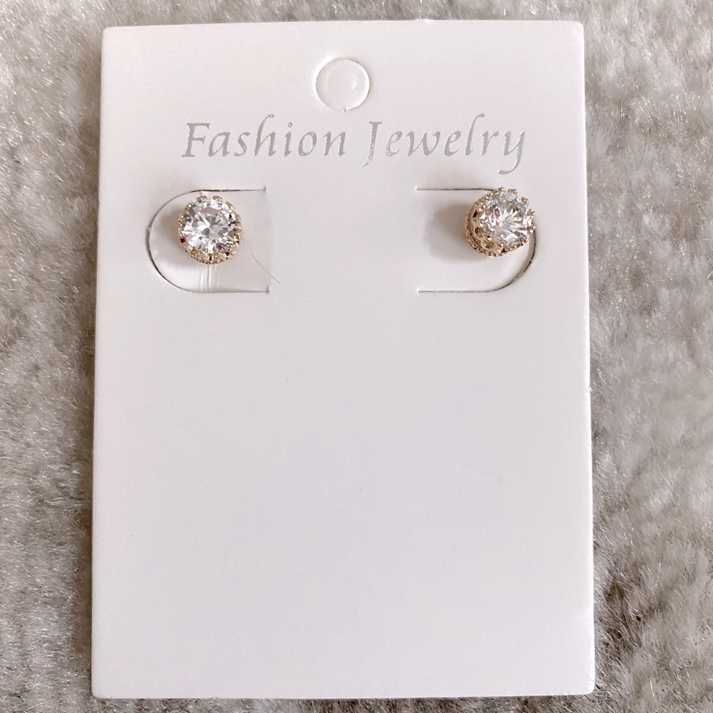Diamond Fashion Studs In Gold Setting